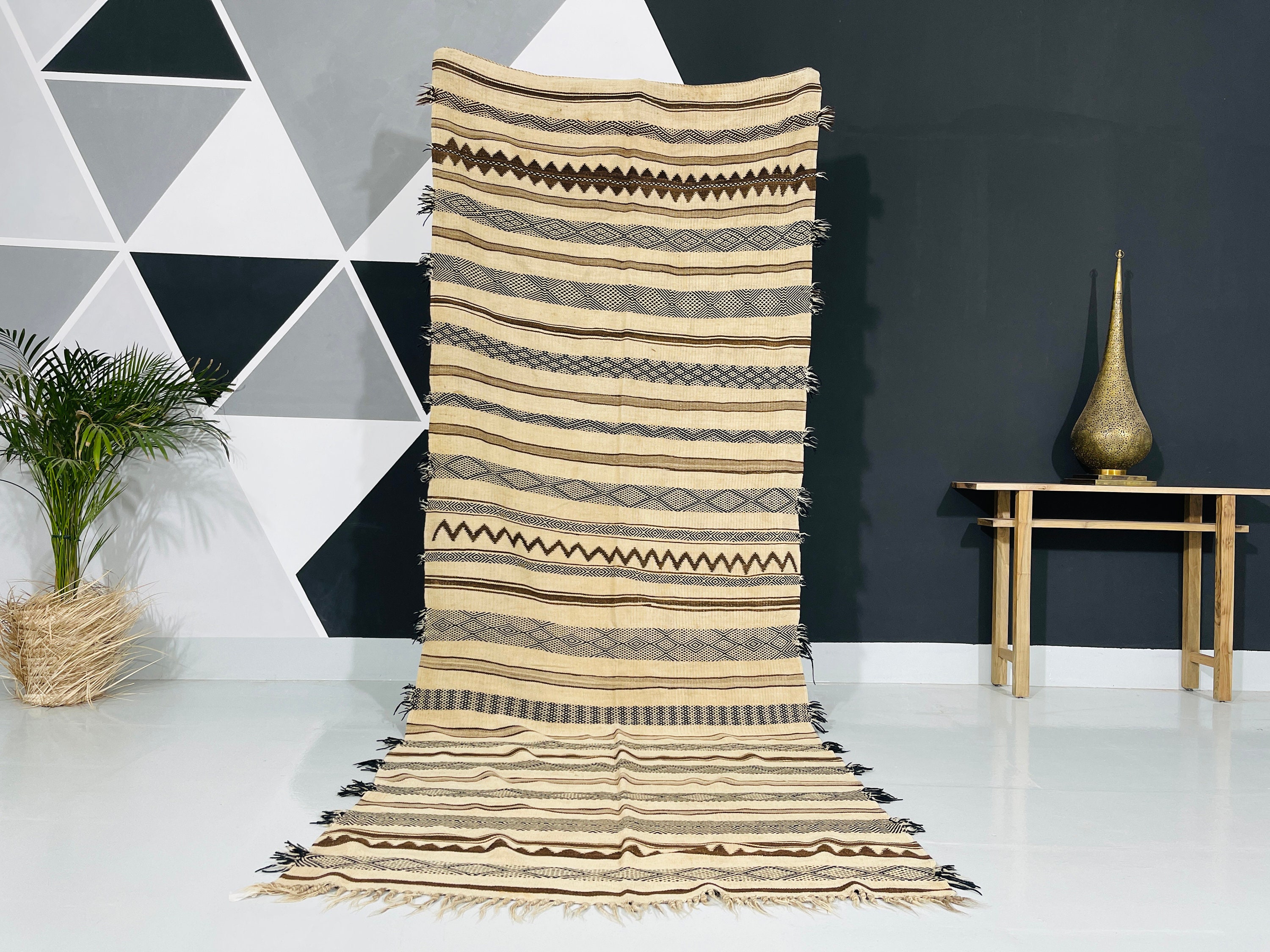 手織りモロッコ グラウイ ウール ラグ：ベルベル デザイン、4.3 x 11.1