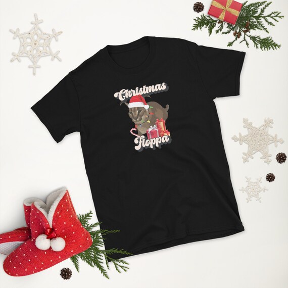 Big Floppa Christmas Meme - Festive Xmas Caracal Big Cat Vintage Retro Text  Funny Meme Design