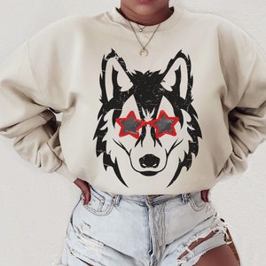 Retro Wolf Sweatshirt, Wolf Sweatshirt, Wolf Mascot Shirt, Red and Black Wolf Shirt, Game Day Apparel