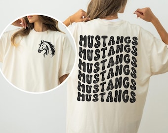 Chemise Mustangs Comfort Colors, Chemise mascotte Mustangs, Vêtements Mustangs Game Day, Chemise Mustangs Spirit