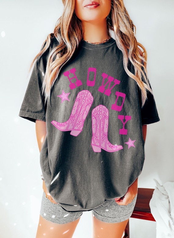 Comfort Colors Howdy Shirt Cowboy Boot Shirt Cowgirl Graphic T Shirt Women's Trendy Western Country Concert Tee VSCO T Shirt