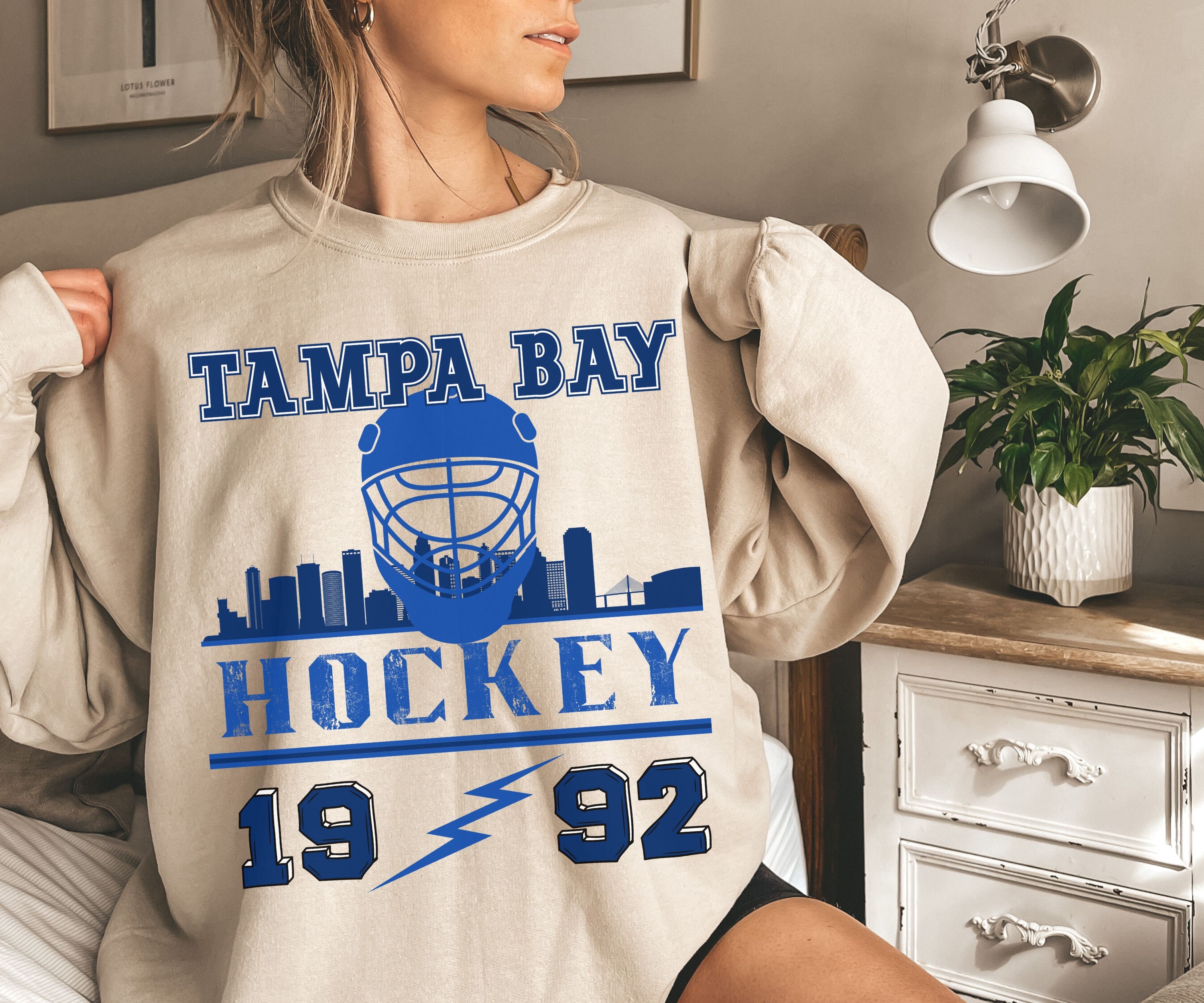 Vintage Lightning Sweatshirt Old School Lightning Logo Tampa Bay