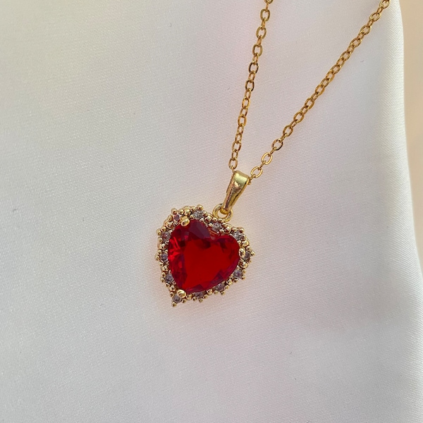 Lana Del Rey Necklace, Royal Heart Necklace, Love Jewelry, Dainty Princess Collection, Gold Red Heart Necklace, Emerald Heart Necklace