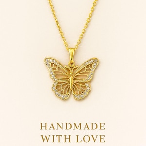 Butterfly Necklace, Gold Crystal Pendant, Dainty Necklace Gift for Her, Minimalist Everyday Jewelry, Bridesmaid Necklace