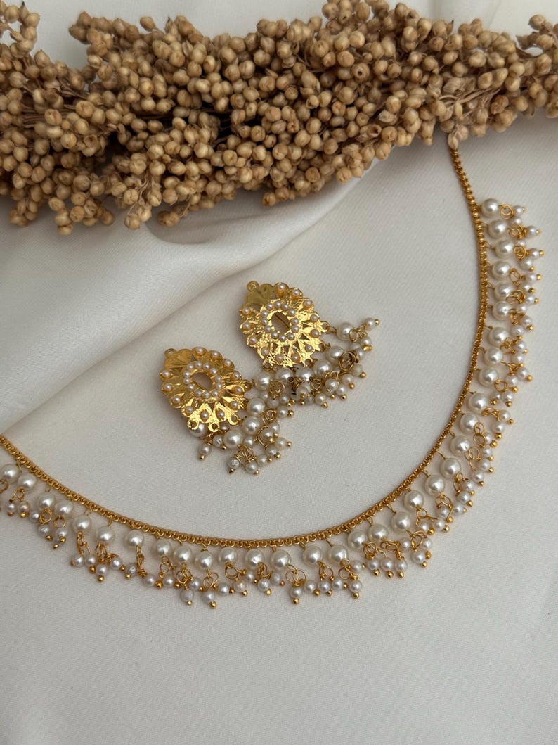 Jadau pearl/multi traditional jaggo set/lightweight multicolor tikka set/jadau tikka set/pink jadau set/pipple patti set/jadau jewelry desi pearl