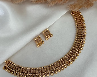 Gold tone imitation choker earrings set /indian jewelry/antique gold jewellery/punjabi jewelry/ jhumka tikka kundan jewelry/pachi kundan gre