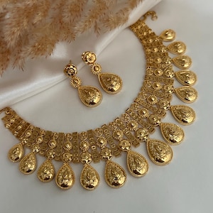 Gold imitation necklace set/indian jewelry set multicolor AD set/antique necklace set/uncut kundan diamond necklace set/punjabi jewelry set