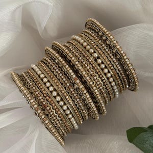 Gouden imitatiearmbanden/Indiase armbanden/Punjabi armbandenset, metalen, stenen, diamanten, chuddis, gouden armbanden/Indiase armbanden/kadas/armband Punjab