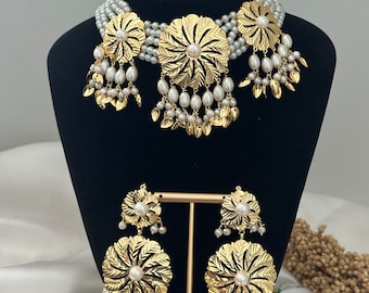 Patra traditional punjabi pipple patti tikka set/indian gold tikka set/jadau  tikka set/ jadau set/pipple patti traditional punjabi jewelry