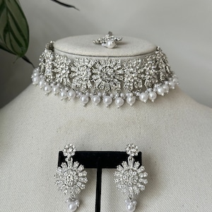 Pearl silver choker earrings tikka set/polki jewelry set/indian jewelry set/silver reverse ad set/punjabi jewelry indian jewelry set choker