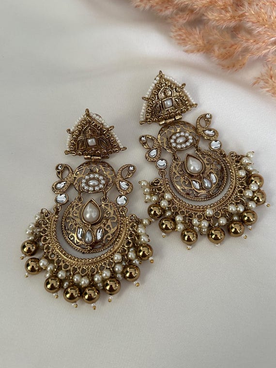 Antique Gold statement hydrabadi earrings  pearl/punjabi desi pearl/punjabi earrings/indian jewelry set green pink green mint earrings purpl