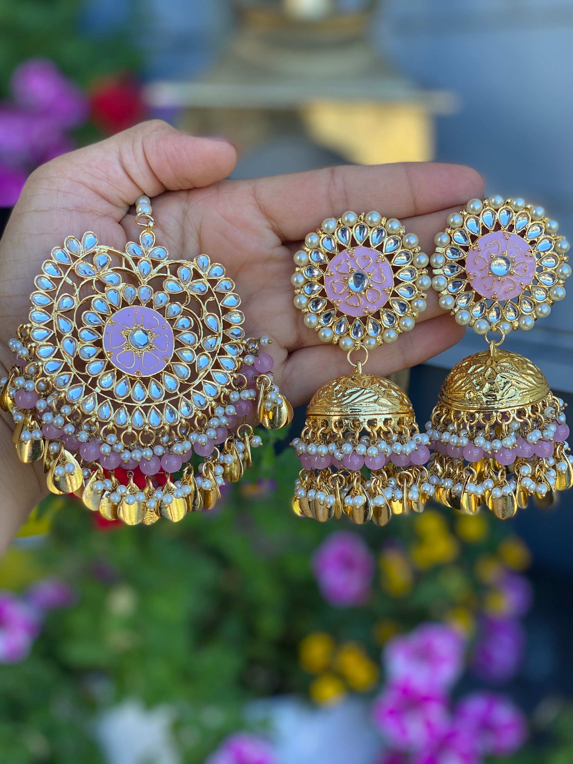 Bindhani Golden Stone Punjabi Style Large Maang Tikka & Indian Earrings For  Women, Metal, not-applicable : Buy Online at Best Price in KSA - Souq is  now Amazon.sa: Fashion