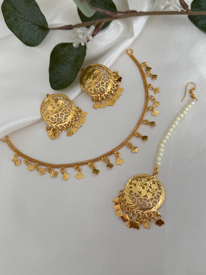 Jadau pearl/multi traditional jaggo set/lightweight multicolor tikka set/jadau tikka set/pink jadau set/pipple patti set/jadau jewelry desi image 5
