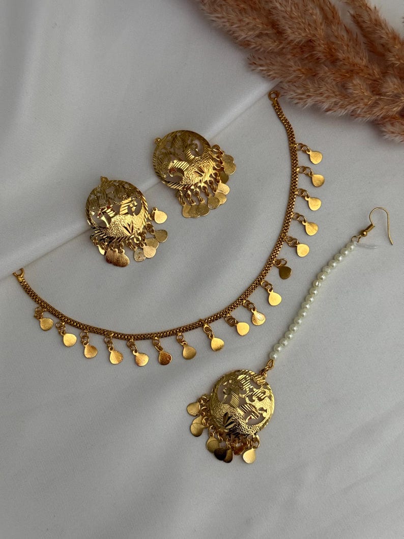 Jadau pearl/multi traditional jaggo set/lightweight multicolor tikka set/jadau tikka set/pink jadau set/pipple patti set/jadau jewelry desi design 3 round