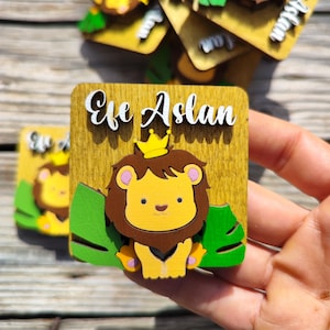 Baby-Löwe-Magnet, Babypartybevorzugungen, alles Gute zum Geburtstag-Gastgeschenke, Geschenke für Geburtstagsfeier, kundenspezifischer Baby-Duschemagnet, hölzerner Magnet