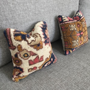 10x10 Niedliches Mini-Kissenbezug-Set für Sofa: Dekorative kleine Kissen im Vintage-Stil mit abstraktem türkischem Teppich