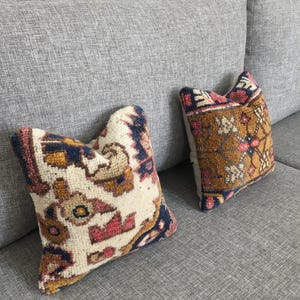 Par de 2 fundas de almohada turcas pequeñas bordadas de 10 x 10 pulgadas para sofá, bonitas fundas de almohada con decoración bohemia, cojín vintage, 9,8 x 10,2 pulgadas