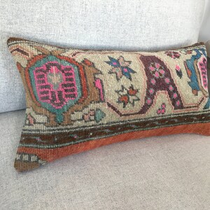 10x20 Alfombra auténtica Funda de almohada lumbar, Almohada turca, Funda de almohada de decoración interior vintage, Almohada linda, 10.2x20.5 pulgadas