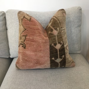 Almohada de alfombra abstracta de 18x18, funda de cojín turco bohemio, funda de almohada Vintage Rose Gols para Couh, almohada de diseñador, 17,7x17,7 pulgadas