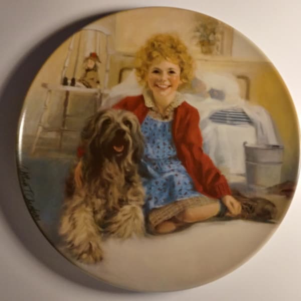 Knowles Little Orphan Annie Collector Plate "Annie and Sandy" 1982 Vintage