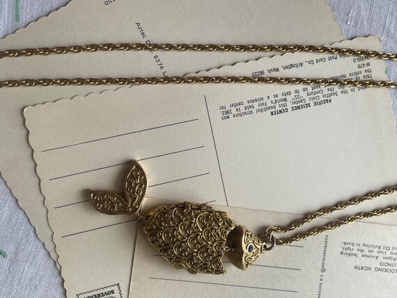 Max Factor Articulated Fish Solid Perfume Pendant… - image 4