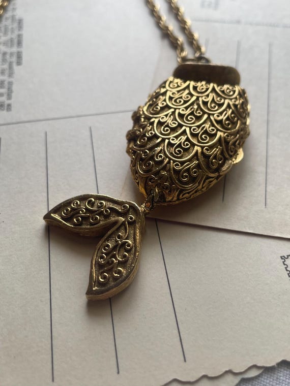 Max Factor Articulated Fish Solid Perfume Pendant… - image 3