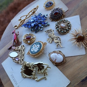 Original by Robert Brooches - Etsy