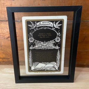 Tarjeta conmemorativa enmarcada antigua