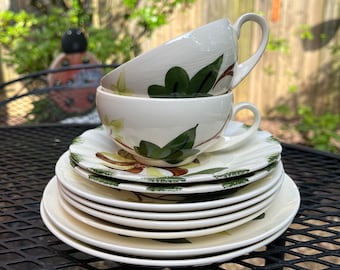 Blue Ridge Southern Pottery Lot of 10 pieces (cups, saucers, plates)