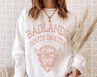 Badlands National Park Graphic Crewneck Sweatshirt, Vintage Badlands South Dakota Sweatshirt, Distressed National Park Shirt, Nature Shirt