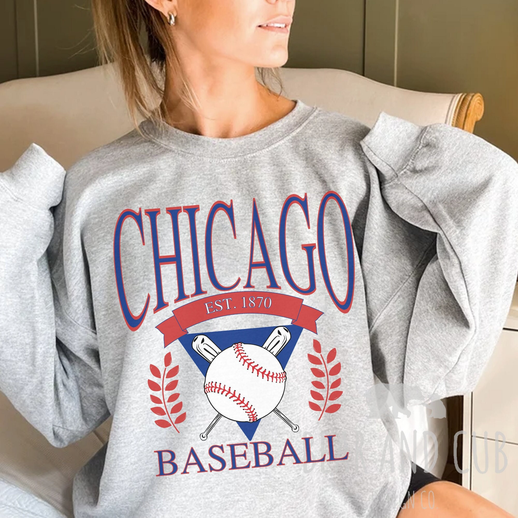 Cubs sweatshirt deals womens