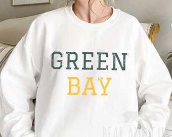 Green Bay Football Vintage Crewneck Sweatshirt, Retro Green Bay Shirt, Green Bay Gift, Oversized Tailgate Pullover, Wisconsin Crewneck