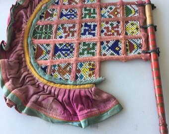洋書 Handmade in India Handmade in India: A Geographic Encyclopedia of Indian