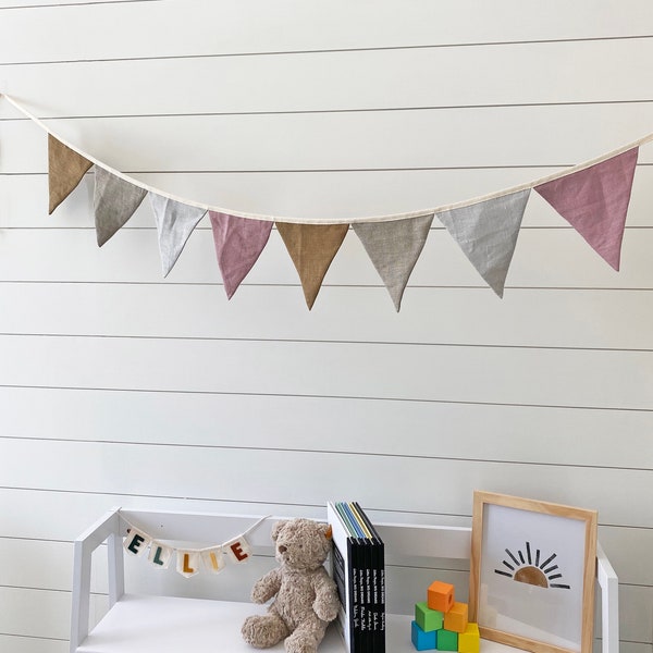 Bannière Bunting en lin - Décor de pépinière de fille rose - Guirlande de fête | Drapeaux en tissu triangulaire suspendus au mur, faits à la main, pour décoration de fête prénatale