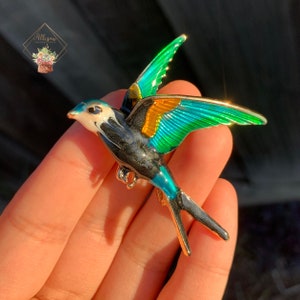 Fancy Bird Enamel Pin