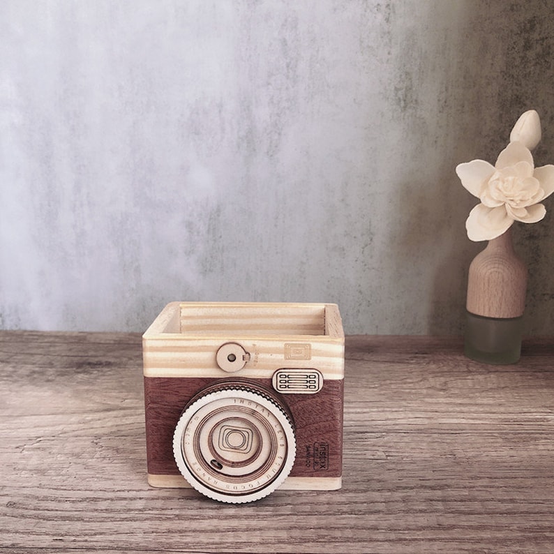 Vintage Kamera Spieluhr aus Holz, Individuelle Spieluhr, Einzigartiges Geschenk, Besondere Andenken, Geschenk für Sie, Geschenk für Ihn Bild 6