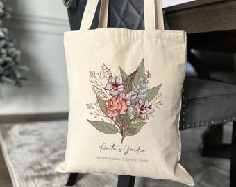 Grandma's Garden Tote with Grandchildren's Names, Personalized Birth Flower Tote Bag, Family Flower Bouquet, Custom Gift, Gift for Mom, Nana