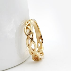 14K Solid Gold Celtic Knot Ring Solid Gold Irish Wedding Ring Braided Jewelry Band Ring Braided Gold Ring Gold Irish Wedding Ring Knot Ring