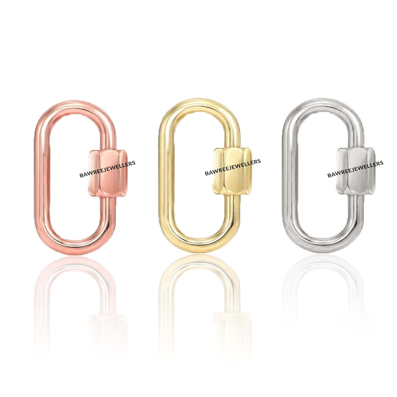 Op de afbeelding: Drie ovale sieraden sluitingen in ros&eacute;goud, goud en zilver. Elke sluiting heeft een schroefvat. De sluitingen worden weergegeven op een witte achtergrond met hun reflecties eronder zichtbaar. De tekst "BAWREEJEWELLERS" is op elke sluiting gedrukt.