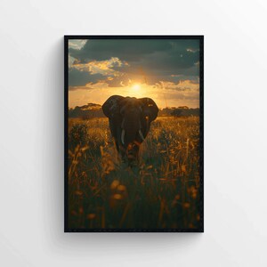 Stampa poster "Elefante al tramonto" - Fotografia di fauna selvatica africana - Decorazione murale "Golden Hour Safari Landscape" per gli amanti della natura e degli animali