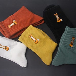 Calcetines unisex con bordado de zorros de colores