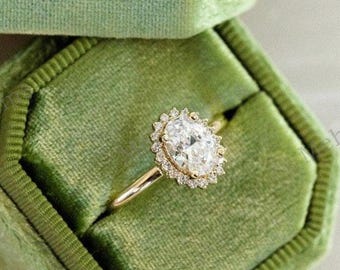 Vintage Oval Cut Moissanite Engagement Ring, Brilliant Oval Moissanite Halo Ring, 14K Gold Floral Promise Ring, Cocktail Gift Ring for Women
