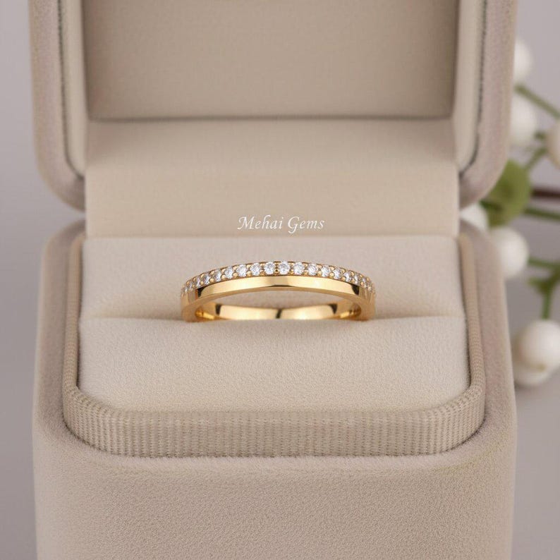 Round Cut Moissanite Wedding Band Women 14k Gold 3mm Wide Plain Band ...