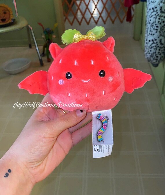 Custom Handmade Strawberry Bat Squishmallow Clip -  Hong Kong