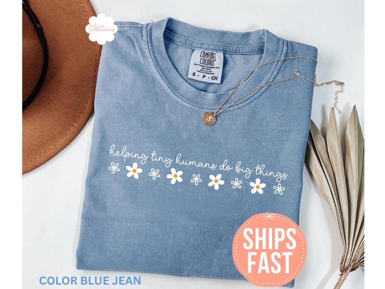 Camiseta Comfort Colors® "Ayudando a los pequeños humanos a hacer grandes cosas", camiseta de agradecimiento a los maestros, regalo para el Día del Maestro, camiseta de regreso a clases, regalo para maestros Blue jean