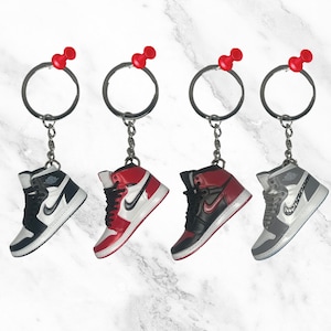 AJ1 Jordan Keychain Trainer - Sneakerhead Keyring Air Force 1 3D - Christmas Stocking Filler and Secret Santa Gift