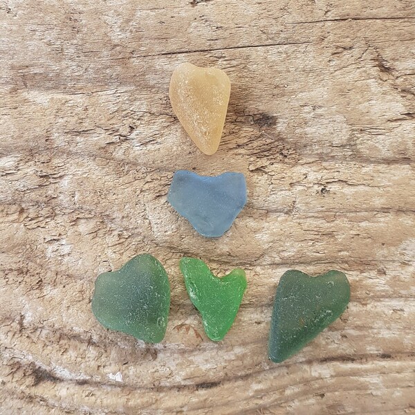 small seaglass hearts, tiny beach glass hearts, small heart-shaped sea glass, mini hearts