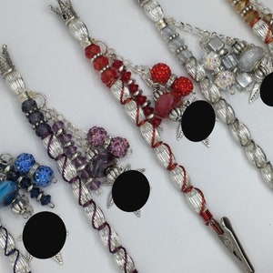 Colors- Bracelet Helper, Beaded Card Clip, Multi-use Clip, Clip for Long Fingernails #0109