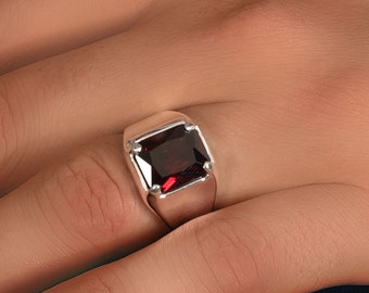 Bague en argent rubis rouge pour homme | Bague tendance rubis pour homme | Chevalière pour père. Cadeau pour lui