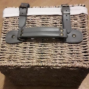 Seagrass Woven Wicker Basket/Hamper with Liner and Faux Leather Handle and Straps